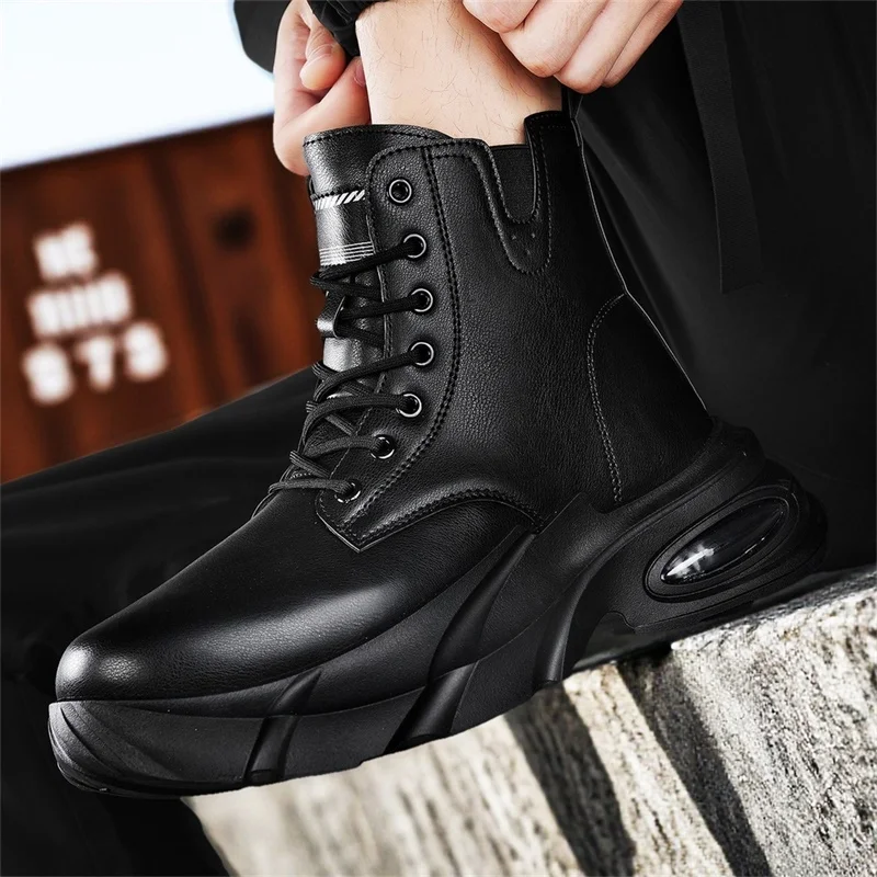 Men's Fashionable Leather-soled Soft-soled Trendy Outdoor Large-sized All-season Flat-heeled Round-toed Motorcycle Fashion Boots
Men's Fashionable Leather-soled Soft-soled Trendy Outdoor Large-sized All-season Flat-heeled Round-toed Motorcycle Fashion Boots