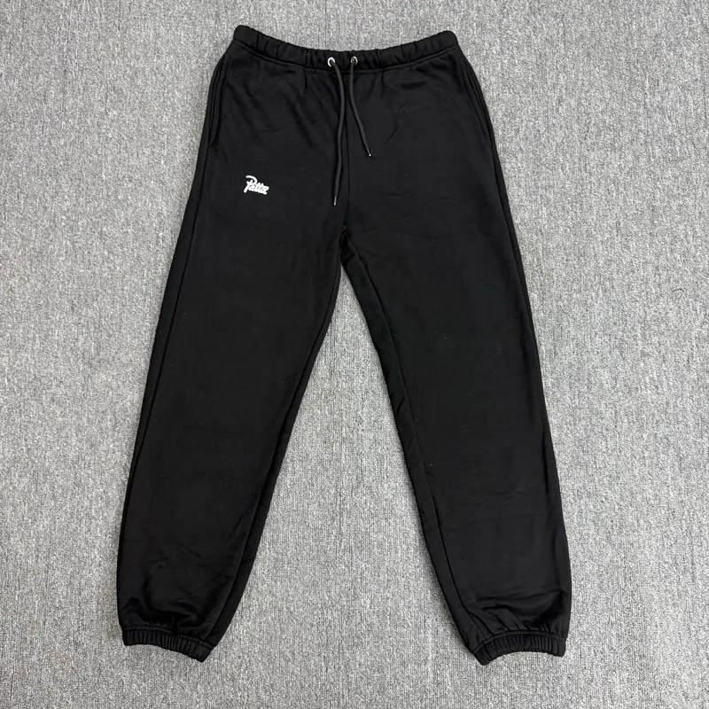 Fashionable Trend PATTA Casual Pants Streetwear Couple High Quality Logo Print Patta Sweatpants
Fashionable Trend PATTA Casual Pants Streetwear Couple High Quality Logo Print Patta Sweatpants