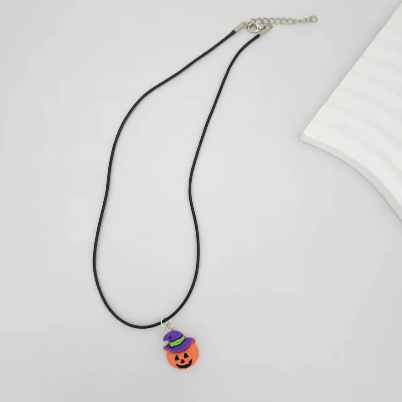 Halloween Ghostface Pumpkin Pendant Necklaces Personalized Chain Neck laces Jewelry For Women Men Handmade
Halloween Ghostface Pumpkin Pendant Necklaces Personalized Chain Neck laces Jewelry For Women Men Handmade