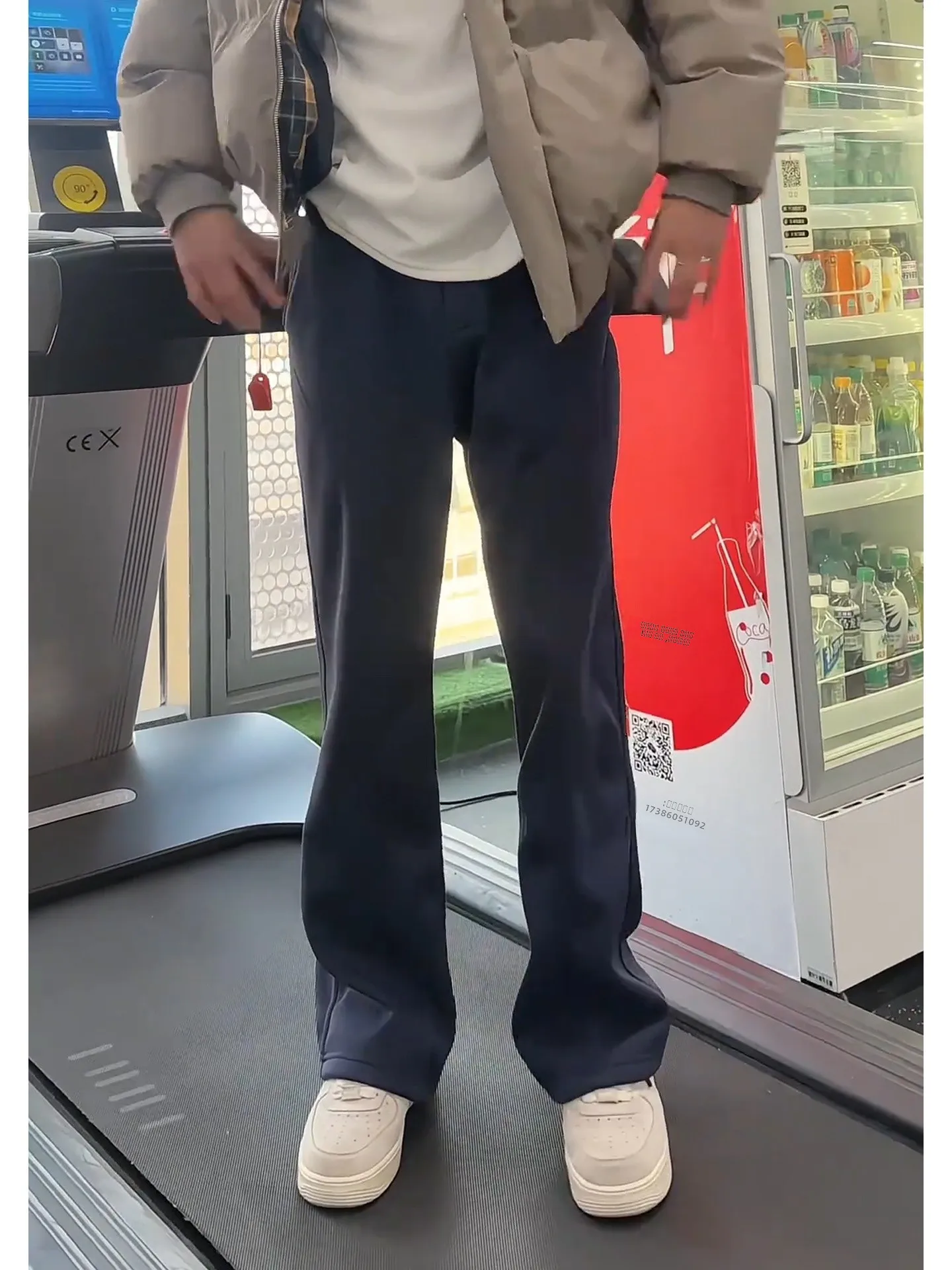 Мужские спортивные брюки-карго на флисовой подкладке с эластичным поясом, прямые, свободного кроя, износостойкие, для осени и зимы
Мужские спортивные брюки-карго на флисовой подкладке с эластичным поясом, прямые, свободного кроя, износостойкие, для осени и зимы