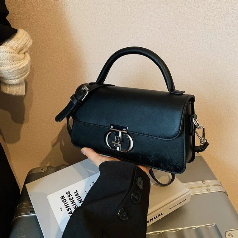 Высококачественная кожаная большая сумка для женщин и женщин, сумка через плечо, роскошный бренд, известный дизайнер
Высококачественная кожаная большая сумка для женщин и женщин, сумка через плечо, роскошный бренд, известный дизайнер