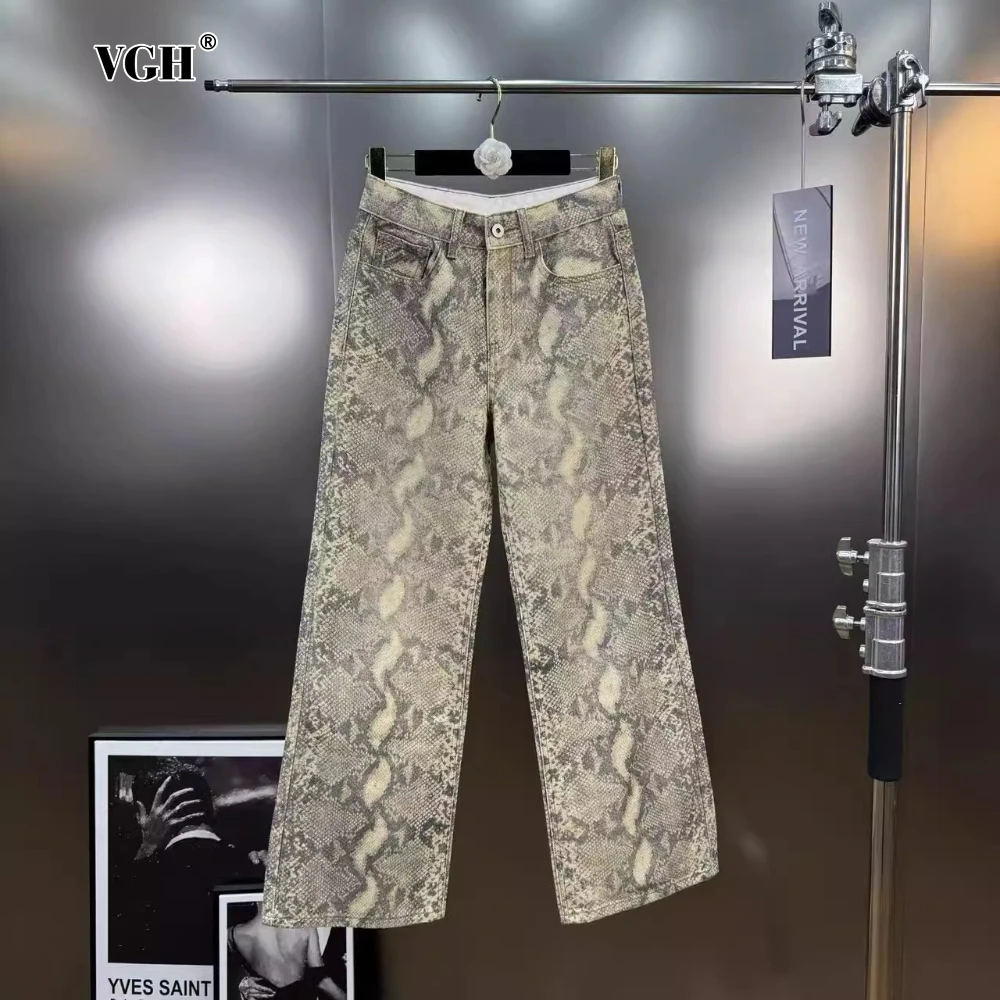 VGH Snake Printing Fashionable Straight Leg Trousers for Women High Waist Slimming Basics Temperament Jeans Female Autumn Style
VGH Snake Printing Fashionable Straight Leg Trousers for Women High Waist Slimming Basics Temperament Jeans Female Autumn Style
