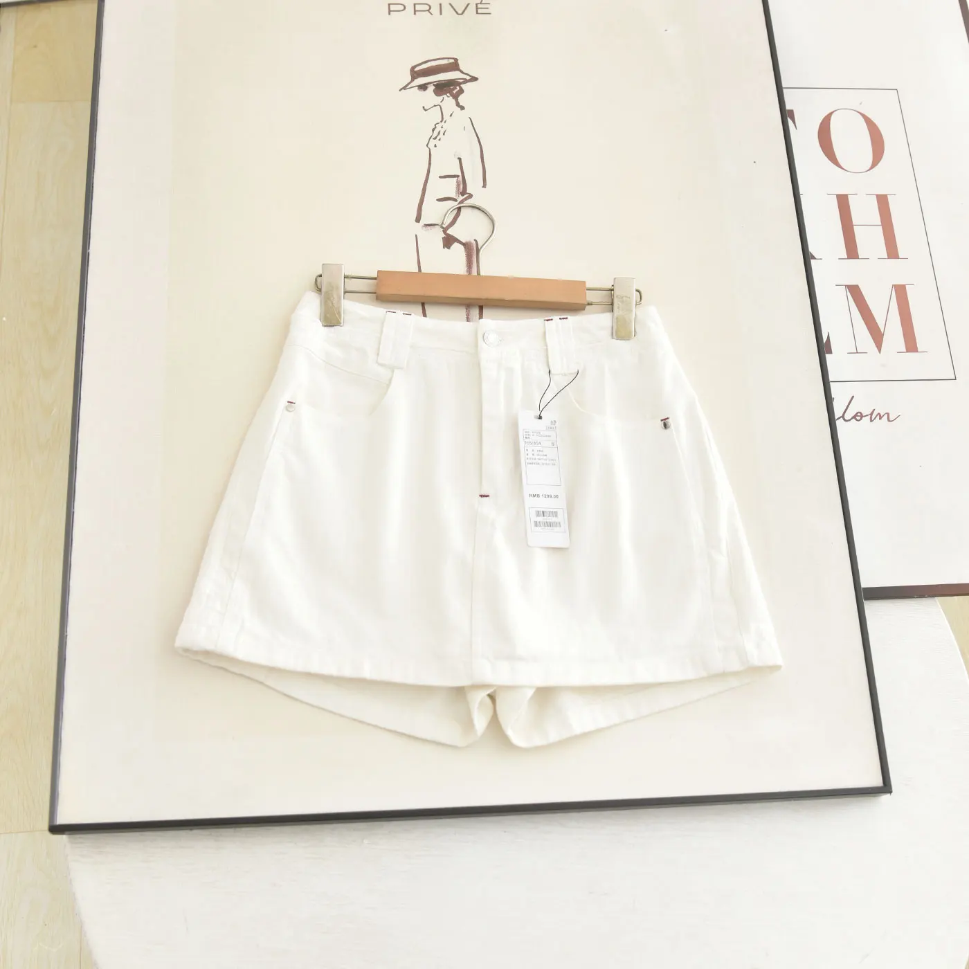 High Waist A-Line Skirt White Denim Korean Style Summer New Arrival Slimming Versatile Women's Fashion Loose Fit Jeans
High Waist A-Line Skirt White Denim Korean Style Summer New Arrival Slimming Versatile Women's Fashion Loose Fit Jeans
