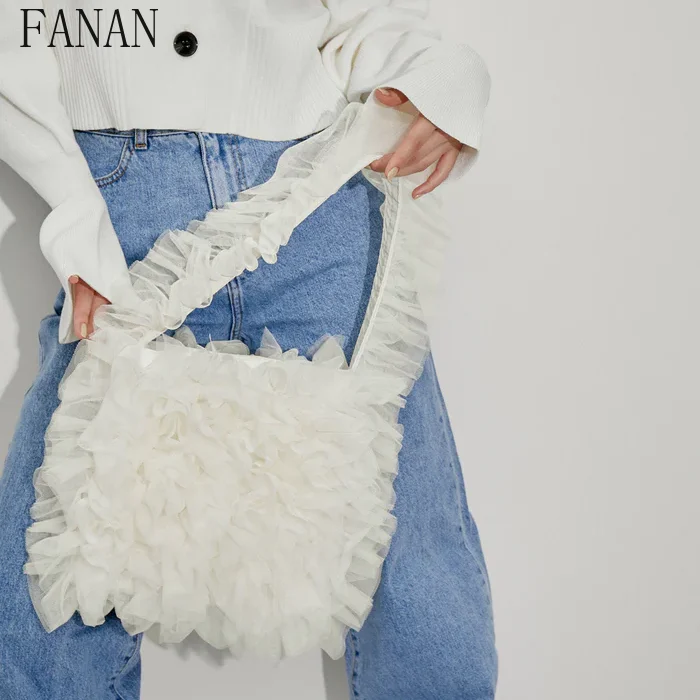Japanese Style Top-Handle Bags Sweet and Cute Ruffle Women's Handbags Ruffle Single Shoulder Handheld Fashion Tote Bag
Japanese Style Top-Handle Bags Sweet and Cute Ruffle Women's Handbags Ruffle Single Shoulder Handheld Fashion Tote Bag