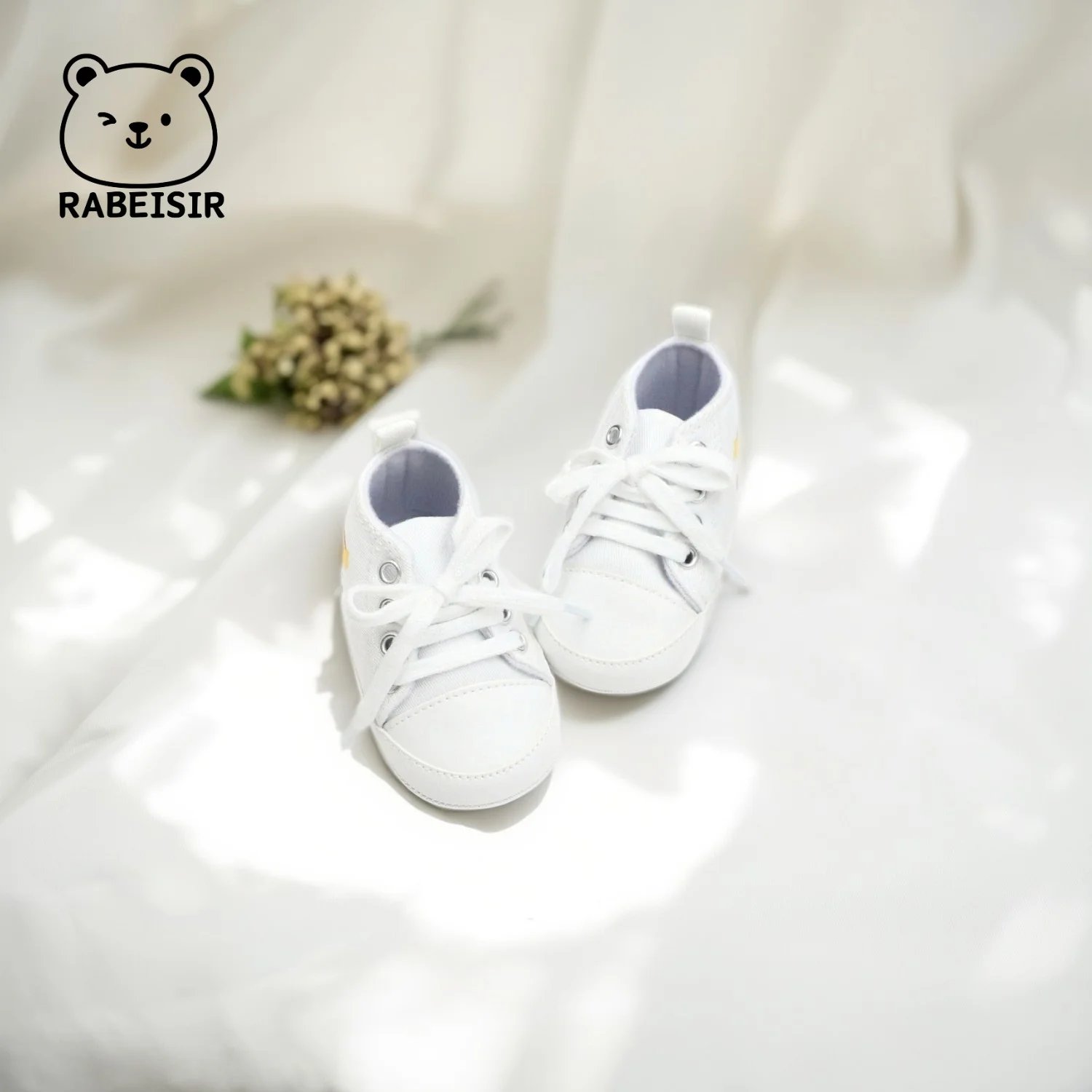 Baby canvas shoes, children's soft soled walking shoes, 0-6-12-18 months old baby shoes, anti slip and breathable
Baby canvas shoes, children's soft soled walking shoes, 0-6-12-18 months old baby shoes, anti slip and breathable