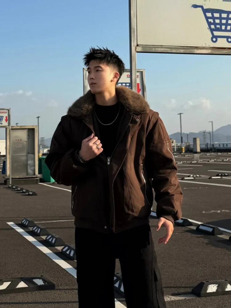 Ретро-куртка в американском стиле с коричневым меховым воротником, хлопковое пальто для пар, теплое, молодежное, свободного кроя, с длинными рукавами, на молнии
Ретро-куртка в американском стиле с коричневым меховым воротником, хлопковое пальто для пар, теплое, молодежное, свободного кроя, с длинными рукавами, на молнии