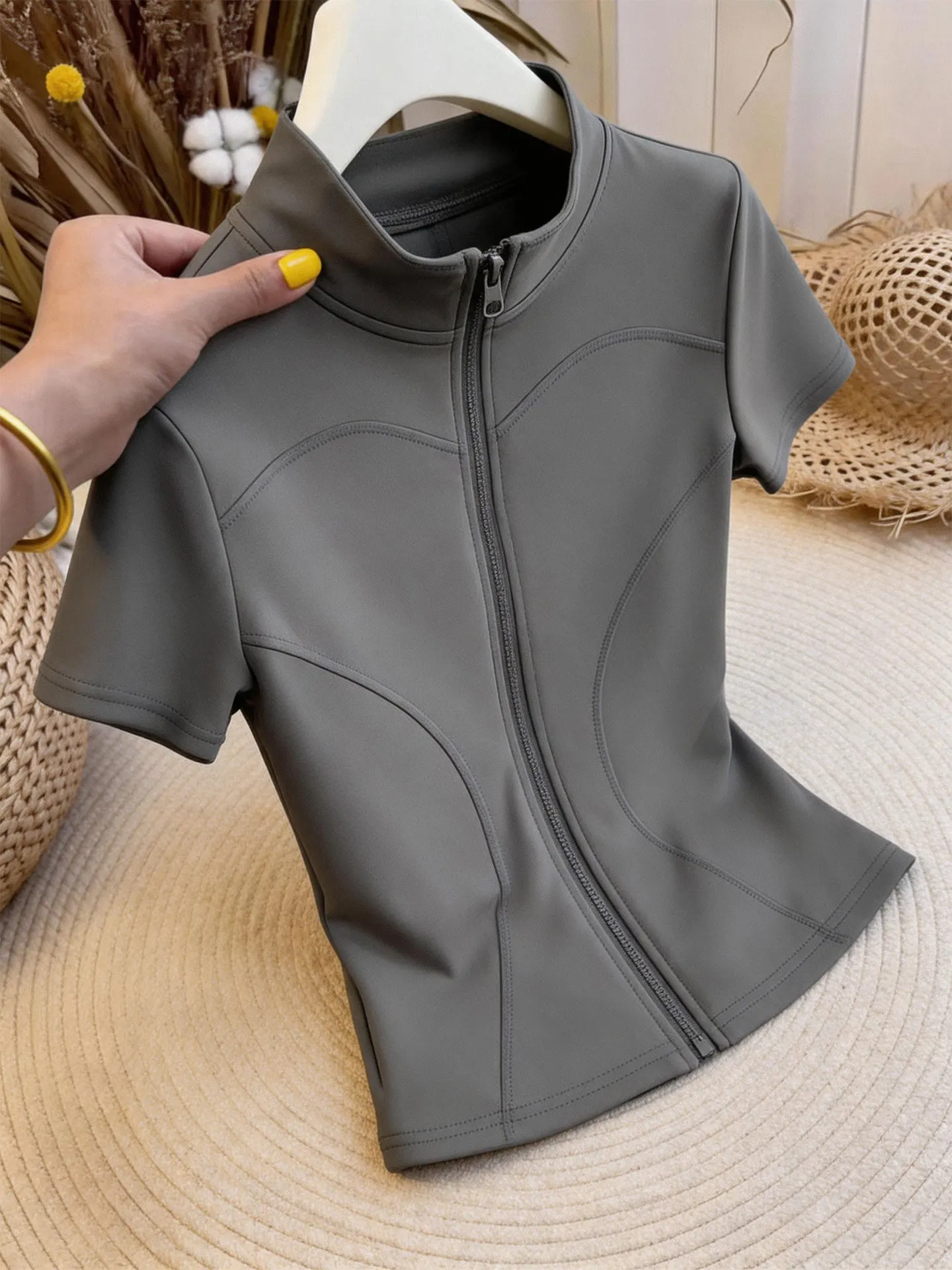 Zipper Short Sleeve Stand Collar Quick Dry Fitness Top Women Summer Anti Aging Shirt Simple Sport Style Dry Fit Lightweight
Zipper Short Sleeve Stand Collar Quick Dry Fitness Top Women Summer Anti Aging Shirt Simple Sport Style Dry Fit Lightweight