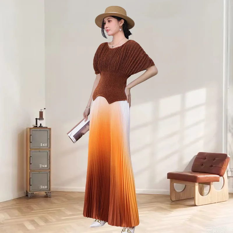 Miyake Pleated Skirt Set Casual Fashion Set Women Slim Two Piece Long Skirt Miyake Pleated Top Gradient Pleated Skirt Plus Size
Miyake Pleated Skirt Set Casual Fashion Set Women Slim Two Piece Long Skirt Miyake Pleated Top Gradient Pleated Skirt Plus Size