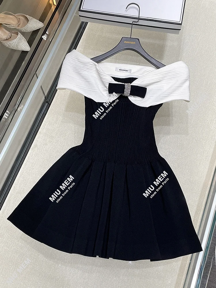 High-End Women's Knitted Dress with Bow And Waist-Cinching Shoulder Design in Small Fragrance Style Commute Style
High-End Women's Knitted Dress with Bow And Waist-Cinching Shoulder Design in Small Fragrance Style Commute Style