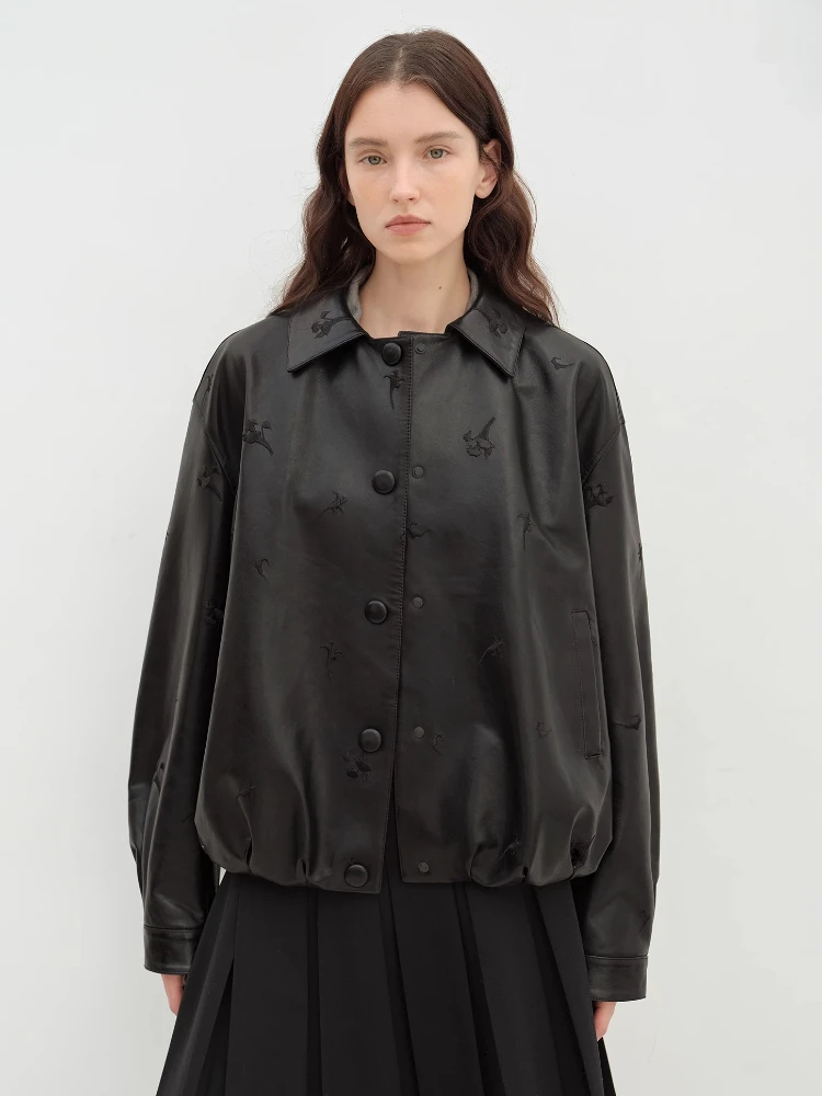Vintage Short Genuine Leather Embroidery Jackets for Women Spring Autumn High-end Solid Simple Oil Wax Soft Real Sheepskin Coat
Vintage Short Genuine Leather Embroidery Jackets for Women Spring Autumn High-end Solid Simple Oil Wax Soft Real Sheepskin Coat