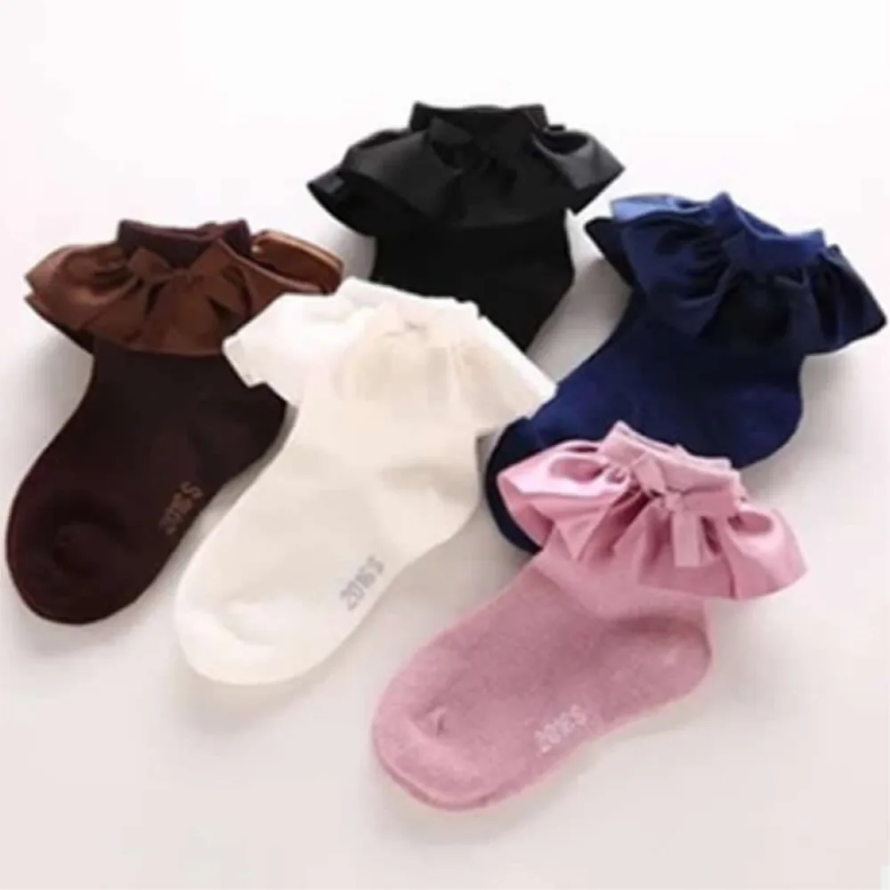 Children's cotton lace sock the spring and autumn period girl's socks big princess lace Satin baby lace short socks
Children's cotton lace sock the spring and autumn period girl's socks big princess lace Satin baby lace short socks