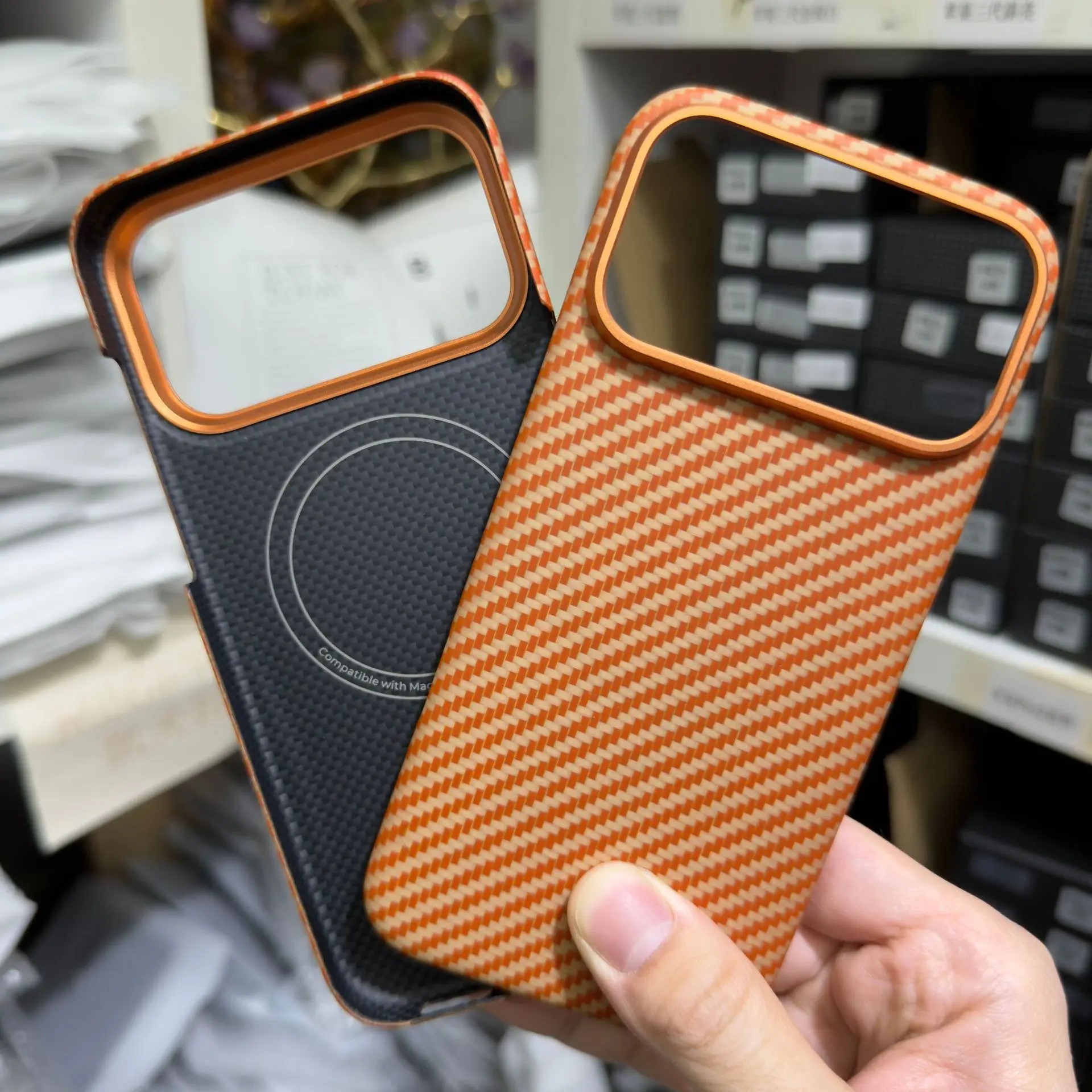 100% Genuine Kevlar Aramid Fiber Case for iPhone 17 Pro Max Magnetic Light Protective Cover for Magsafe and Metal Lens Frame
100% Genuine Kevlar Aramid Fiber Case for iPhone 17 Pro Max Magnetic Light Protective Cover for Magsafe and Metal Lens Frame