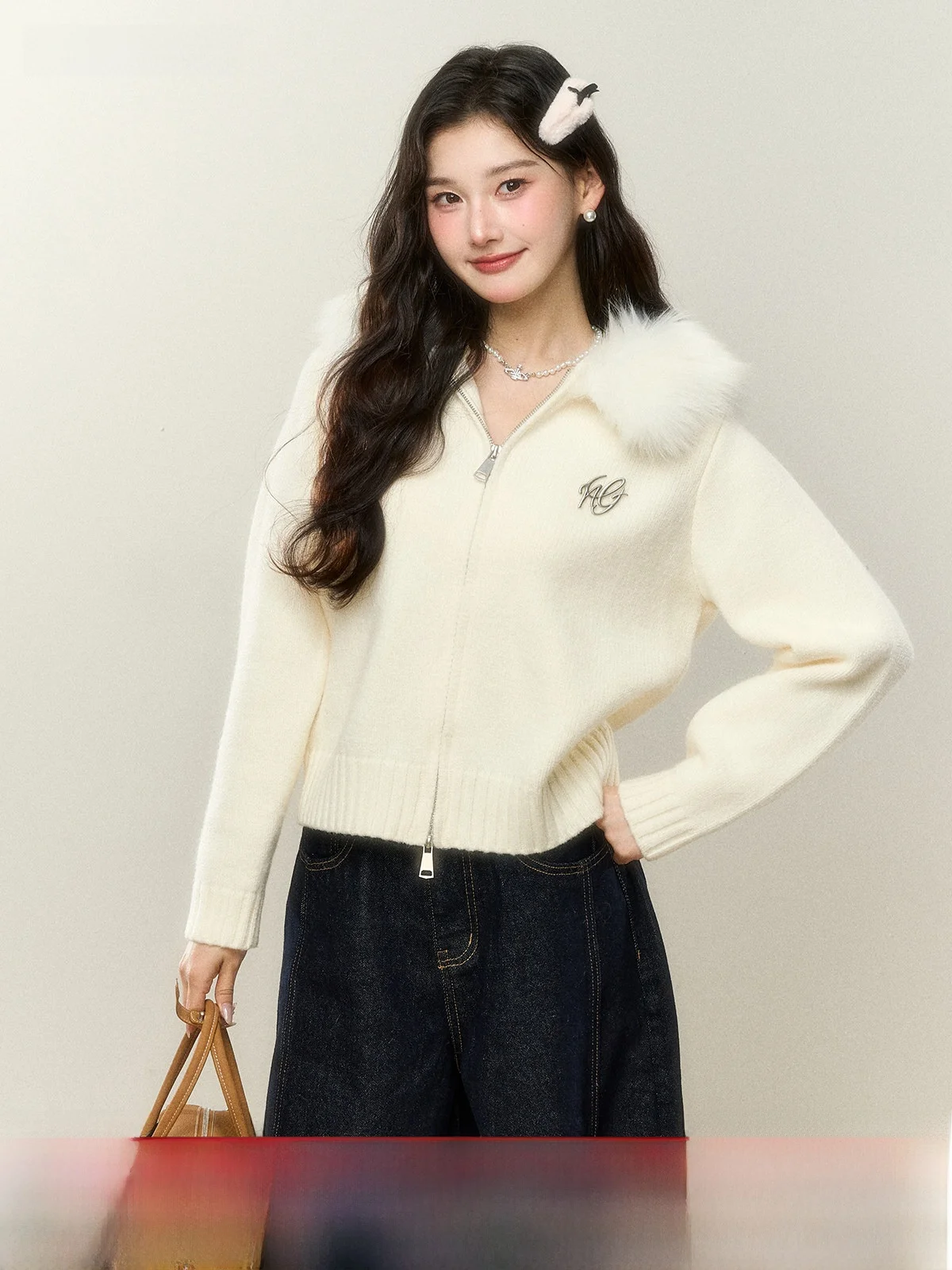 NANGOON Original Women's Knitted Sweater Coat with Fur Collar Autumn Winter New Design Loose Fit Long Sve Warm Thermal
NANGOON Original Women's Knitted Sweater Coat with Fur Collar Autumn Winter New Design Loose Fit Long Sve Warm Thermal