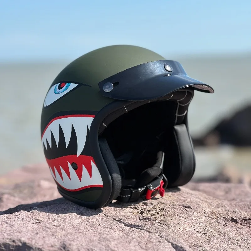 Темно-зеленый ретро-шлем для мотоцикла, полуоткрытый, для кросс-кантри, аксессуары для мотоциклов, зимний ретро-шлем 3/4
Темно-зеленый ретро-шлем для мотоцикла, полуоткрытый, для кросс-кантри, аксессуары для мотоциклов, зимний ретро-шлем 3/4