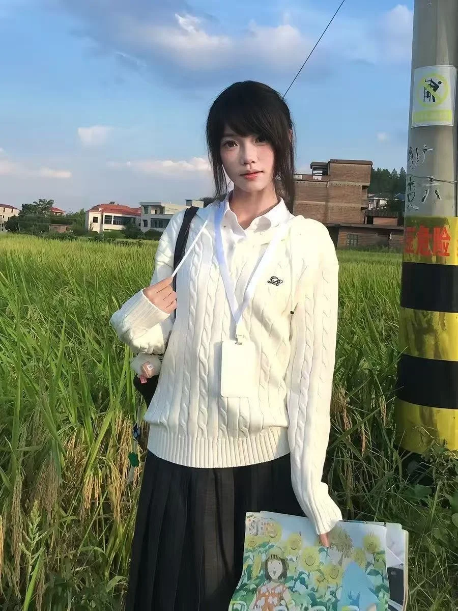 Повседневный вязаный свитер с вышивкой и капюшоном в ленивую полоску Jk orm Sle College Wind Knitwear Top Women's Faion Set
Повседневный вязаный свитер с вышивкой и капюшоном в ленивую полоску Jk orm Sle College Wind Knitwear Top Women's Faion Set