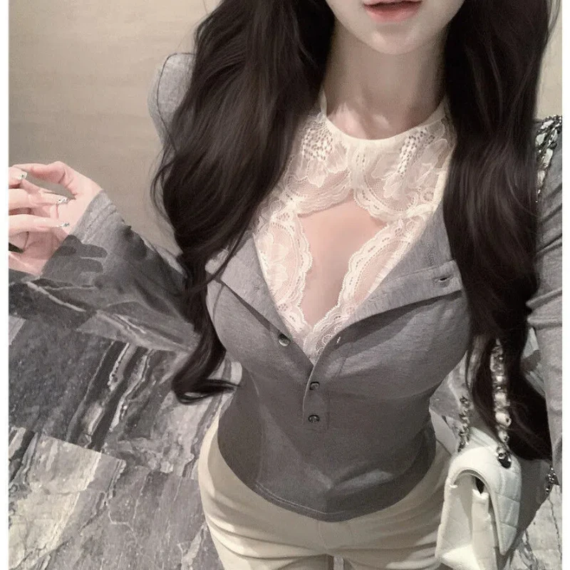 Sexy Lace Patchwork Fake Two Piece Long Sleeve Tops Spring New Slim V Neck Y2K T Shirts Fashion High Street Trend Women Clothing
Sexy Lace Patchwork Fake Two Piece Long Sleeve Tops Spring New Slim V Neck Y2K T Shirts Fashion High Street Trend Women Clothing