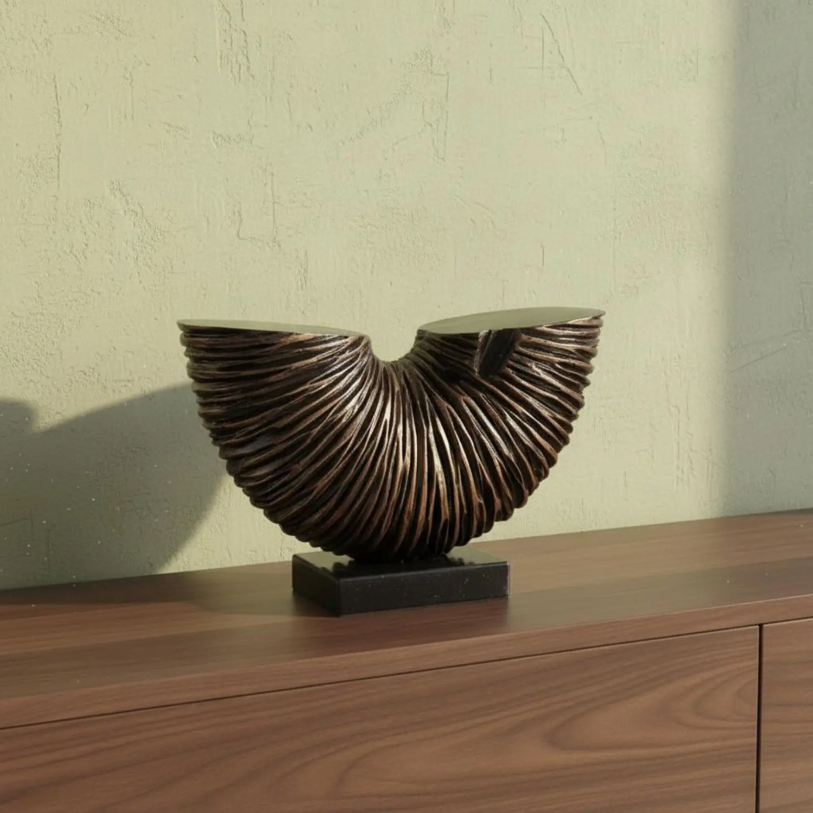 Modern Chinese Design Ornament Polished Surface Half Circle Decor Modern Resin Decor Statue Easy to Clean for Living Room
Modern Chinese Design Ornament Polished Surface Half Circle Decor Modern Resin Decor Statue Easy to Clean for Living Room