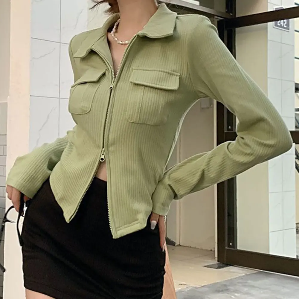 Модная карманная приталенная куртка-кардиган с длинными рукавами и молнией
Модная карманная приталенная куртка-кардиган с длинными рукавами и молнией