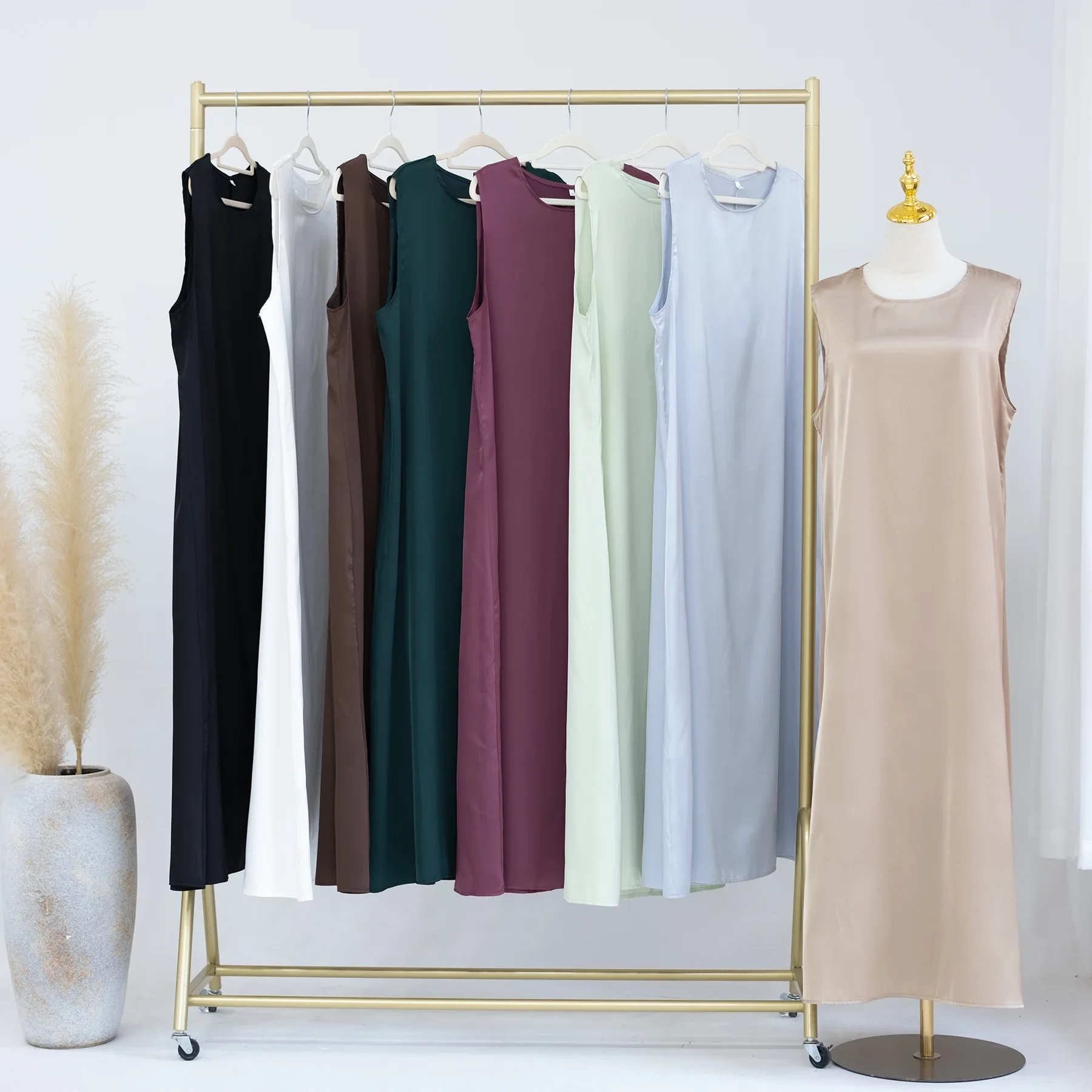 Muslim Under Abaya Slip Dresses Dubai Luxury All-Match Solid Satin Sleeveless Inner Dress Women Islamic Modest Clothing Turkey
Muslim Under Abaya Slip Dresses Dubai Luxury All-Match Solid Satin Sleeveless Inner Dress Women Islamic Modest Clothing Turkey