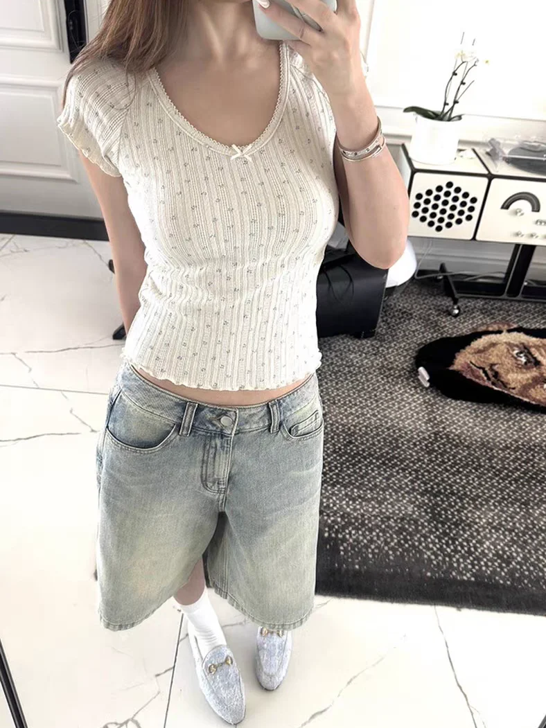 Onalippa Floral Sleeved T-shirt Women Summer 2025 Pure Desire New Style Mushroom Edge Bow Design Slim Fit Short Top Trendy
Onalippa Floral Sleeved T-shirt Women Summer 2025 Pure Desire New Style Mushroom Edge Bow Design Slim Fit Short Top Trendy