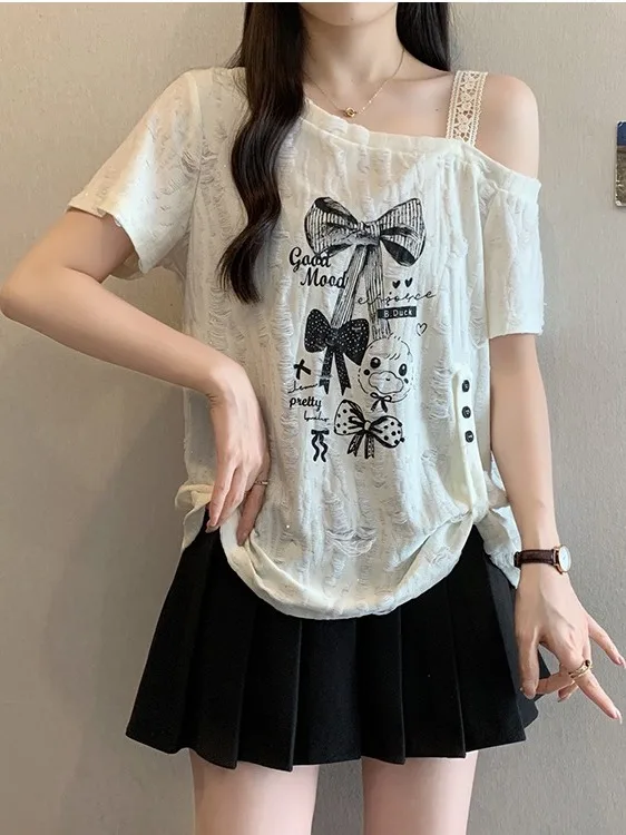 plus Size Women's Retro Hole Print Shoulder Bared Short Sleeve T-Shirt Casual Versatile Summer Trendy Loose Fit Commute Style
plus Size Women's Retro Hole Print Shoulder Bared Short Sleeve T-Shirt Casual Versatile Summer Trendy Loose Fit Commute Style