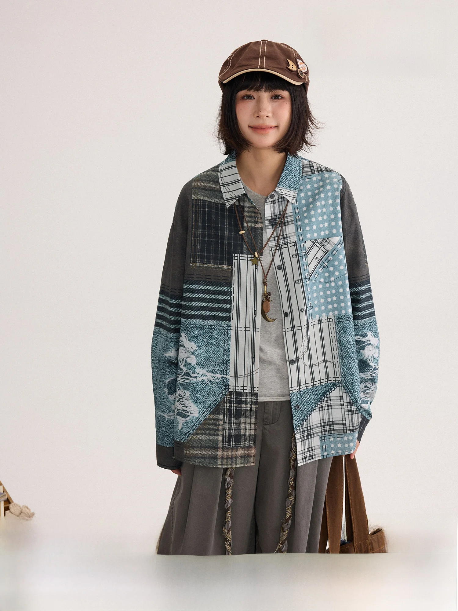 Удобная женская рубашка из чистого хлопка с длинным рукавом, винтажным принтом в стиле пэчворк, дышащая, с фактурной тканью, для повседневной носки весной
Удобная женская рубашка из чистого хлопка с длинным рукавом, винтажным принтом в стиле пэчворк, дышащая, с фактурной тканью, для повседневной носки весной