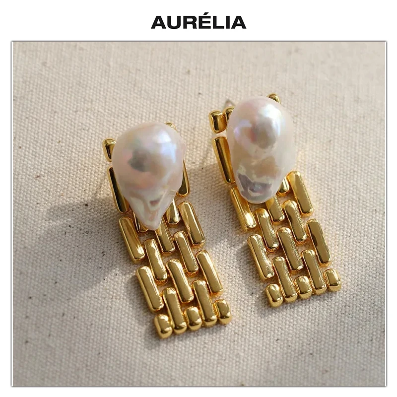 Natural Baroque Irregular Real Pearl Earrings Gold Chain Women Retro Fashion Top Quality Jewelry Trend
Natural Baroque Irregular Real Pearl Earrings Gold Chain Women Retro Fashion Top Quality Jewelry Trend