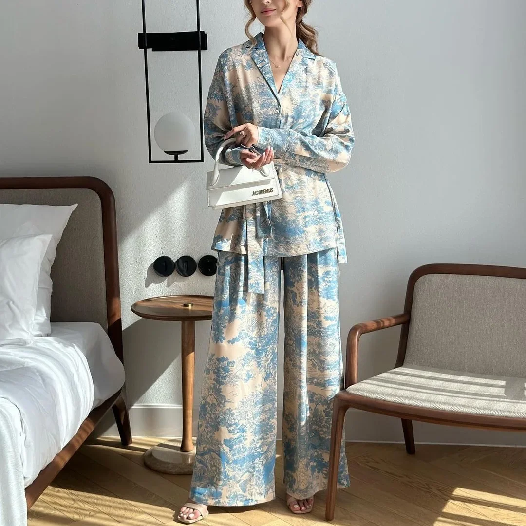 Print Flower 2PCS Pajamas Set Sleepwear French V-Neck Fashion Women's Clothing Loose Satin Wide Leg Pants Pijamas Suit Homewear
Print Flower 2PCS Pajamas Set Sleepwear French V-Neck Fashion Women's Clothing Loose Satin Wide Leg Pants Pijamas Suit Homewear