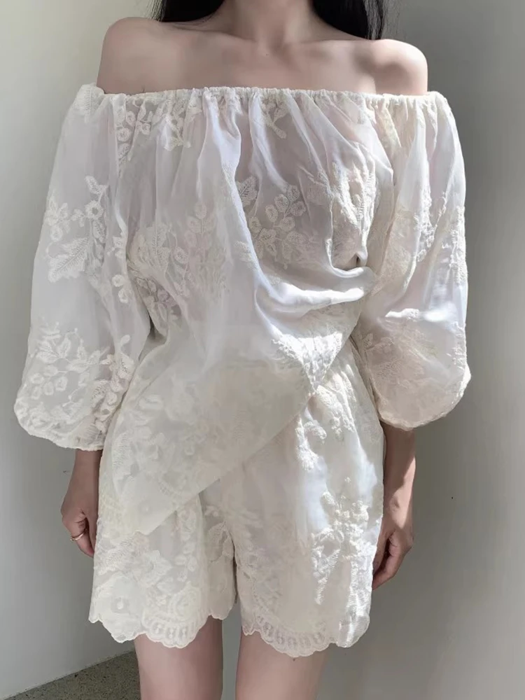 Sweet Clothing Summer 2024 Autumn Embroidery Hook Flower Shirt High Waisted Women Shorts Trendy 2-piece Set
Sweet Clothing Summer 2024 Autumn Embroidery Hook Flower Shirt High Waisted Women Shorts Trendy 2-piece Set