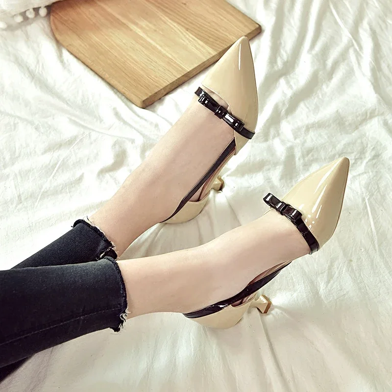 Stilito Pointed Toe Shoes For Women With Bow Woman Footwear Medium Heels Beige Luxury Leather Casual Genuine Mark Lastest Trend
Stilito Pointed Toe Shoes For Women With Bow Woman Footwear Medium Heels Beige Luxury Leather Casual Genuine Mark Lastest Trend