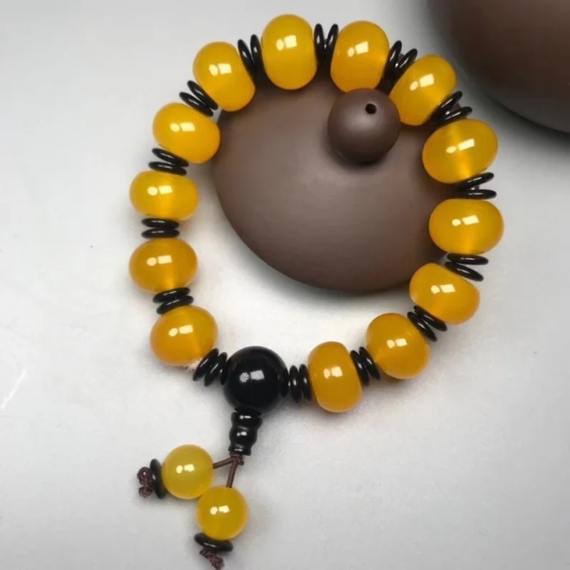 Natural Tibetan Yellow Agate Bracelet with Silk Agate Six-Word Mantra Beads for Men and Women
Natural Tibetan Yellow Agate Bracelet with Silk Agate Six-Word Mantra Beads for Men and Women