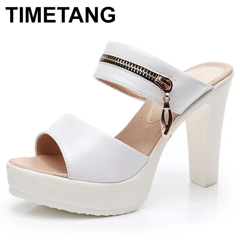 Patent Leather Chunky Heels10.5cm Peep Toe Slippers for Women Waterproof Large Size 42 43 Zipper Decoration Summer
Patent Leather Chunky Heels10.5cm Peep Toe Slippers for Women Waterproof Large Size 42 43 Zipper Decoration Summer