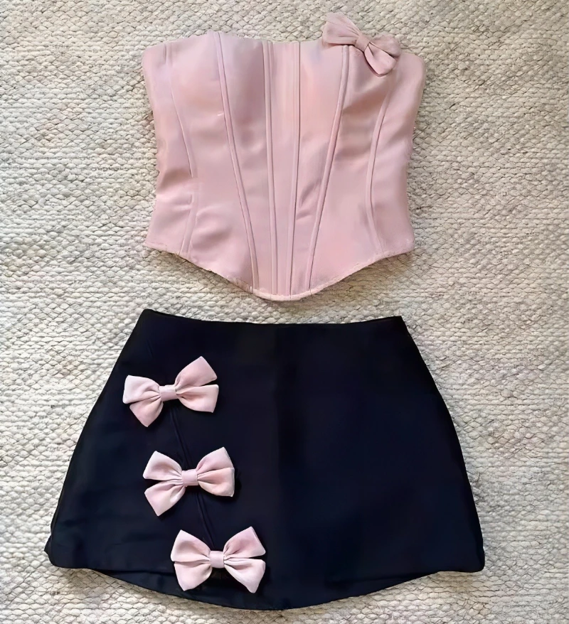 Pink Summer Fashion Popular Streetwears Two Piece Sets Y2k Aesthetic Slim Strapless Fishbone Tank Top Sweet Bow Appliques Skirt
Pink Summer Fashion Popular Streetwears Two Piece Sets Y2k Aesthetic Slim Strapless Fishbone Tank Top Sweet Bow Appliques Skirt