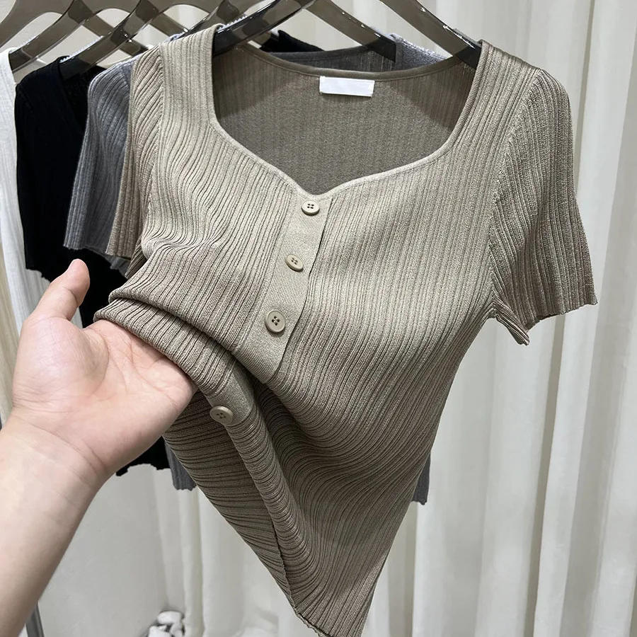 Women Summer Ice Silk T Shirts V Neck Short Sleeve Thin Comfortable Ladies Loose T Shirts Korean Office Commuter Knitwear S917
Women Summer Ice Silk T Shirts V Neck Short Sleeve Thin Comfortable Ladies Loose T Shirts Korean Office Commuter Knitwear S917