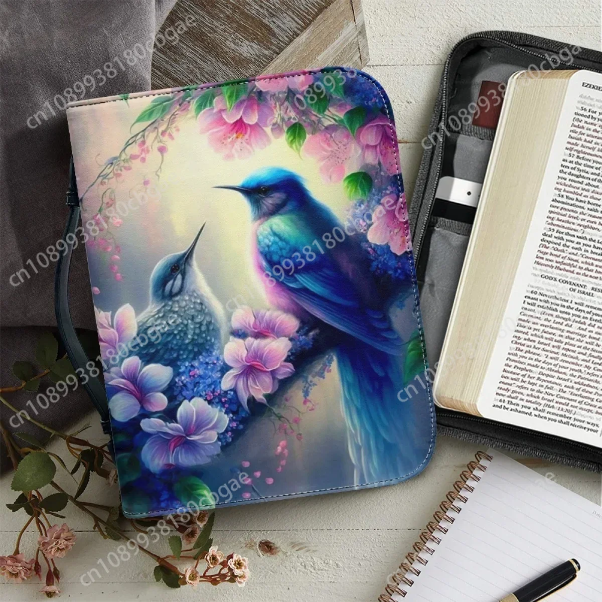 New Women's Bible Cover Case Fashion Floral Hummingbird Print Leather Handbags Zippered Handle Portable Church Bible Storage Bag
New Women's Bible Cover Case Fashion Floral Hummingbird Print Leather Handbags Zippered Handle Portable Church Bible Storage Bag
