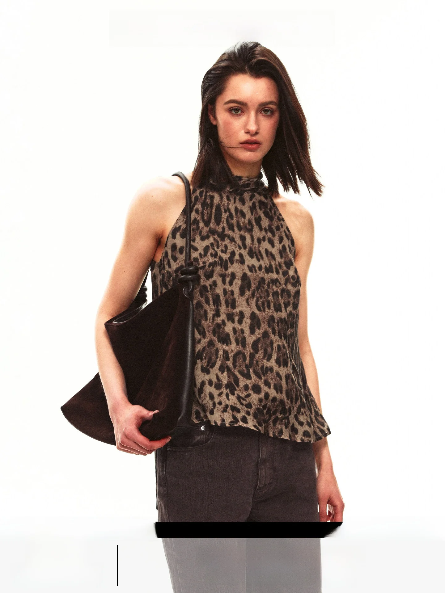 Summer Leopard Print Sash Hanging Neck Sleeveless Top Women's Vest Single Moment 26SS Fashionable Casual Style for Ladies
Summer Leopard Print Sash Hanging Neck Sleeveless Top Women's Vest Single Moment 26SS Fashionable Casual Style for Ladies