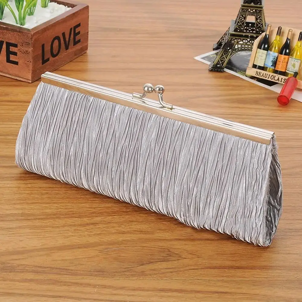 Fashion Multicolor Cloth Pleated Clutch Purse with Chain Bag Women's Handbag Casual Elegant Versatile Design
Fashion Multicolor Cloth Pleated Clutch Purse with Chain Bag Women's Handbag Casual Elegant Versatile Design