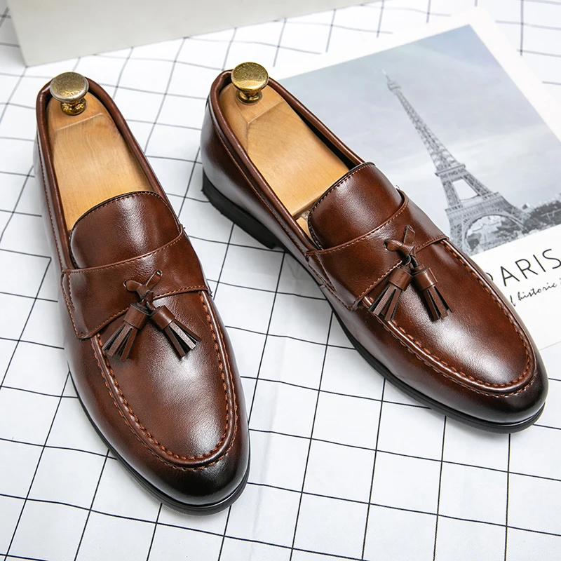 Zapatos formales clásicos para hombre, mocasines de cuero sin cordones, zapatos informales de negocios con borlas para hombre, zapatos de vestir de tendencia para hombre, mocasines planos para hombre Zapatos formales clásicos para hombre, mocasines de cuero sin cordones, zapatos informales de negocios con borlas para hombre, zapatos de vestir de tendencia para hombre, mocasines planos para hombre