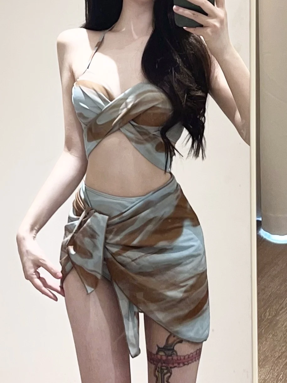 New Blue Tie-dye Split Body Three-piece Bathing Suit Swimsuit Female Woman Bikini Sexy Bikinis Women Swim Suits Womens Clothes
New Blue Tie-dye Split Body Three-piece Bathing Suit Swimsuit Female Woman Bikini Sexy Bikinis Women Swim Suits Womens Clothes