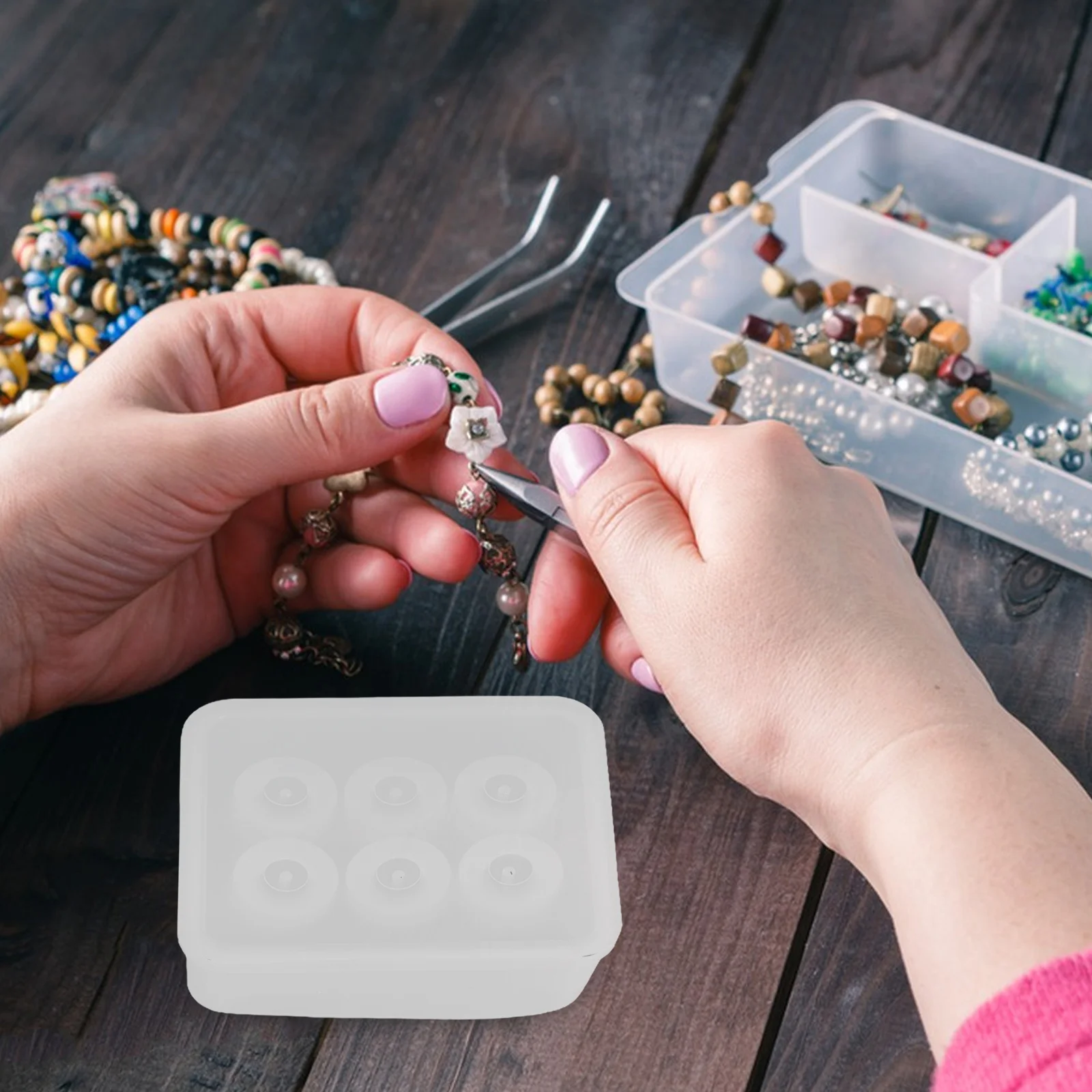 4Pcs Round and Square Silicone Bead Mold for Resin Jewelry DIY Necklace Bracelet Craft Cabochon Epoxy Molding Tools
4Pcs Round and Square Silicone Bead Mold for Resin Jewelry DIY Necklace Bracelet Craft Cabochon Epoxy Molding Tools