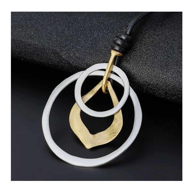 New High-end Sweater Chain Retro Women's Fashion Necklace Women's Versatile Long Jewelry
New High-end Sweater Chain Retro Women's Fashion Necklace Women's Versatile Long Jewelry