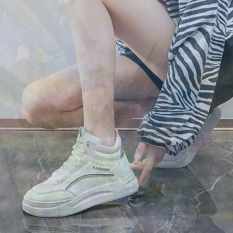 Бежевые женские ботинки. Белые высокие кроссовки. Женская обувь 44. Спортивная роскошная дизайнерская перепродажа. Перепродажа из портативных известных брендов.
Бежевые женские ботинки. Белые высокие кроссовки. Женская обувь 44. Спортивная роскошная дизайнерская перепродажа. Перепродажа из портативных известных брендов.