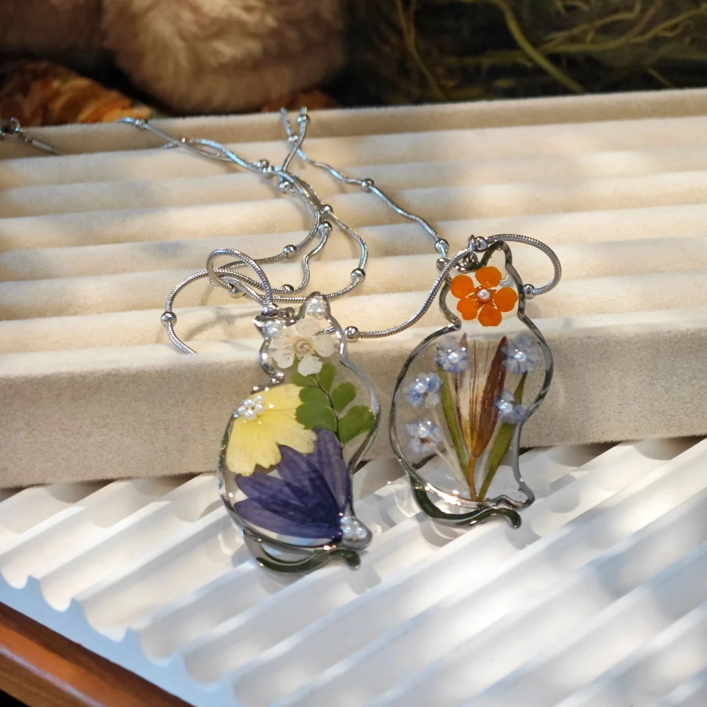 3223 Wholesale Handmade Cute Cat Stainless Steel Dried Flower Eternal Flower Necklace Jewelry Creative Birthday Christmas Gift
3223 Wholesale Handmade Cute Cat Stainless Steel Dried Flower Eternal Flower Necklace Jewelry Creative Birthday Christmas Gift