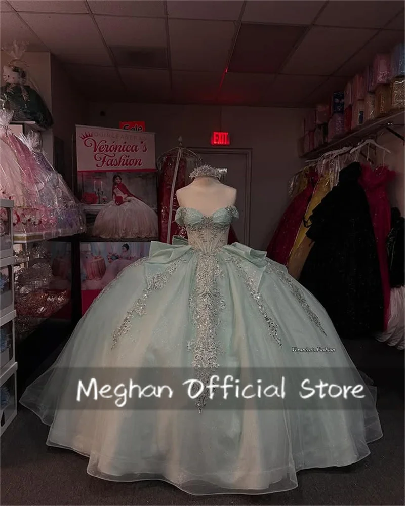Блестящие платья Quinceanera зеленого цвета с бантом и бисером, роскошные кружевные платья с 3D цветами, Vestidos De 15 Anos, вечеринка по индивидуальному заказу
Блестящие платья Quinceanera зеленого цвета с бантом и бисером, роскошные кружевные платья с 3D цветами, Vestidos De 15 Anos, вечеринка по индивидуальному заказу
