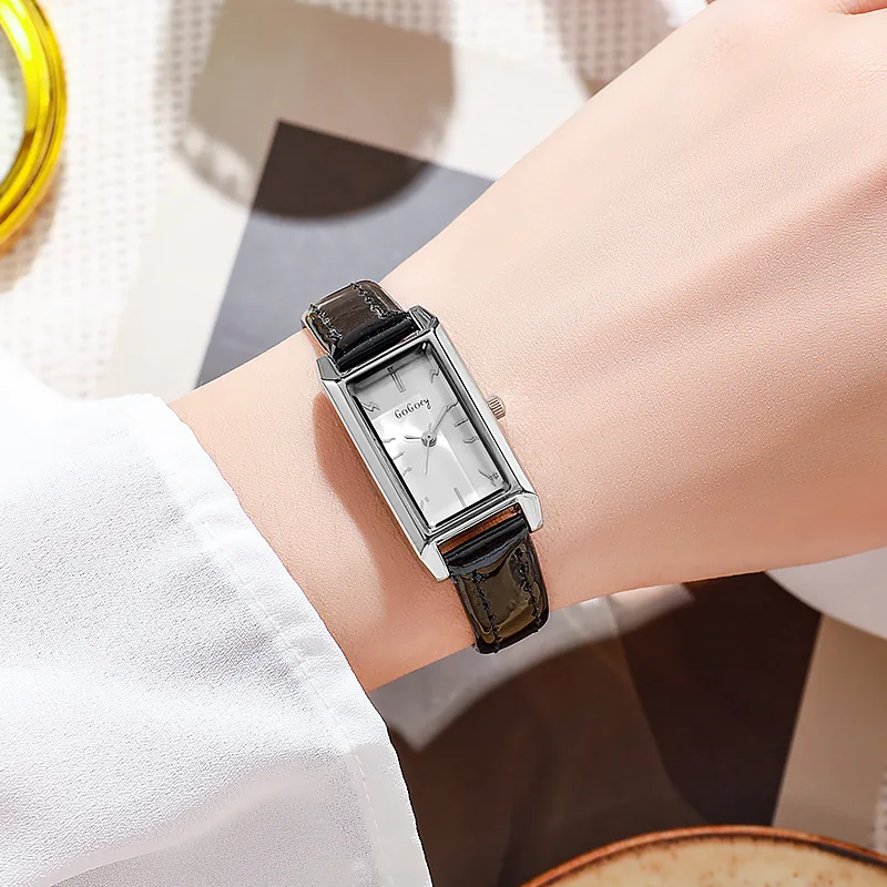 Fashion Quartz Watches for Women Retro Female Luxury Watch Ladies Leather Strap Rectangular Dial Wristwatches Dropshipping Clock
Fashion Quartz Watches for Women Retro Female Luxury Watch Ladies Leather Strap Rectangular Dial Wristwatches Dropshipping Clock