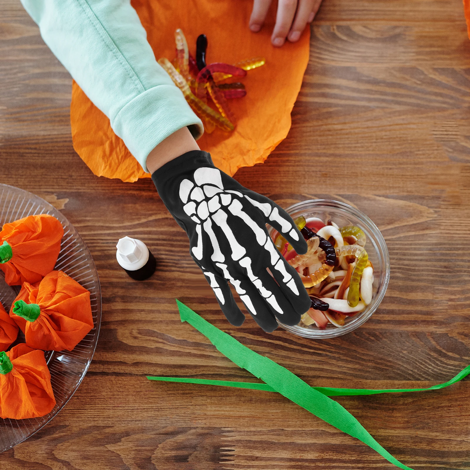 Unisex Halloween Skull Bone Print Gloves White Warm Lined Breathable Fabric For Outdoor Riding Biker Costume Party
Unisex Halloween Skull Bone Print Gloves White Warm Lined Breathable Fabric For Outdoor Riding Biker Costume Party