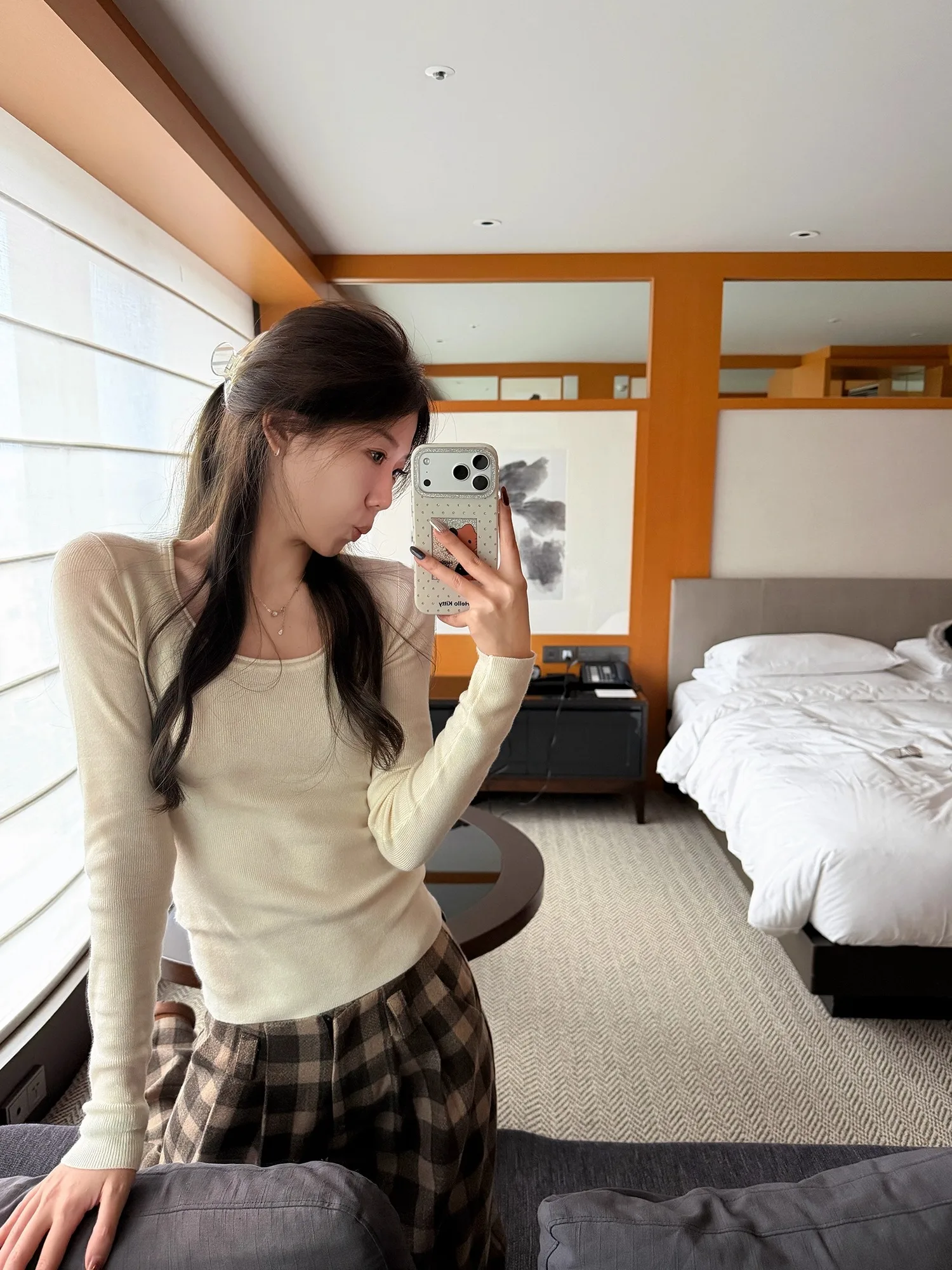 Slim Fit round Ne Knitted Base irt Autumn Winter Inner Wear Casual Sle Long Sve Top for Women Daily Wear
Slim Fit round Ne Knitted Base irt Autumn Winter Inner Wear Casual Sle Long Sve Top for Women Daily Wear