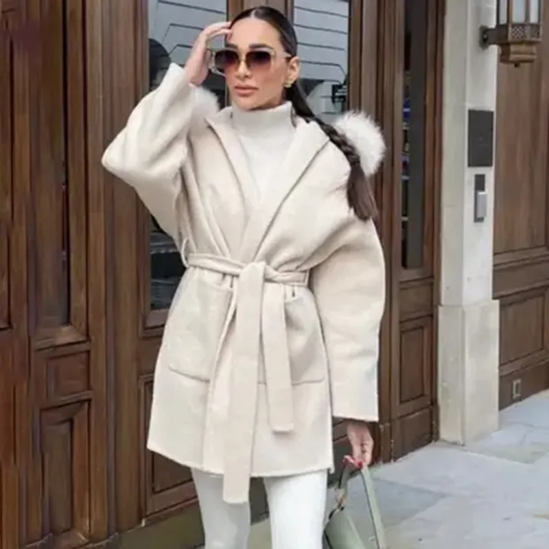 Ticketsx Plush Fur Patchwork Wool Coats Women Solid V-neck Loose Long Sleeve Coats Fashion New Autumn Winter Casual Wool Coats
Ticketsx Plush Fur Patchwork Wool Coats Women Solid V-neck Loose Long Sleeve Coats Fashion New Autumn Winter Casual Wool Coats