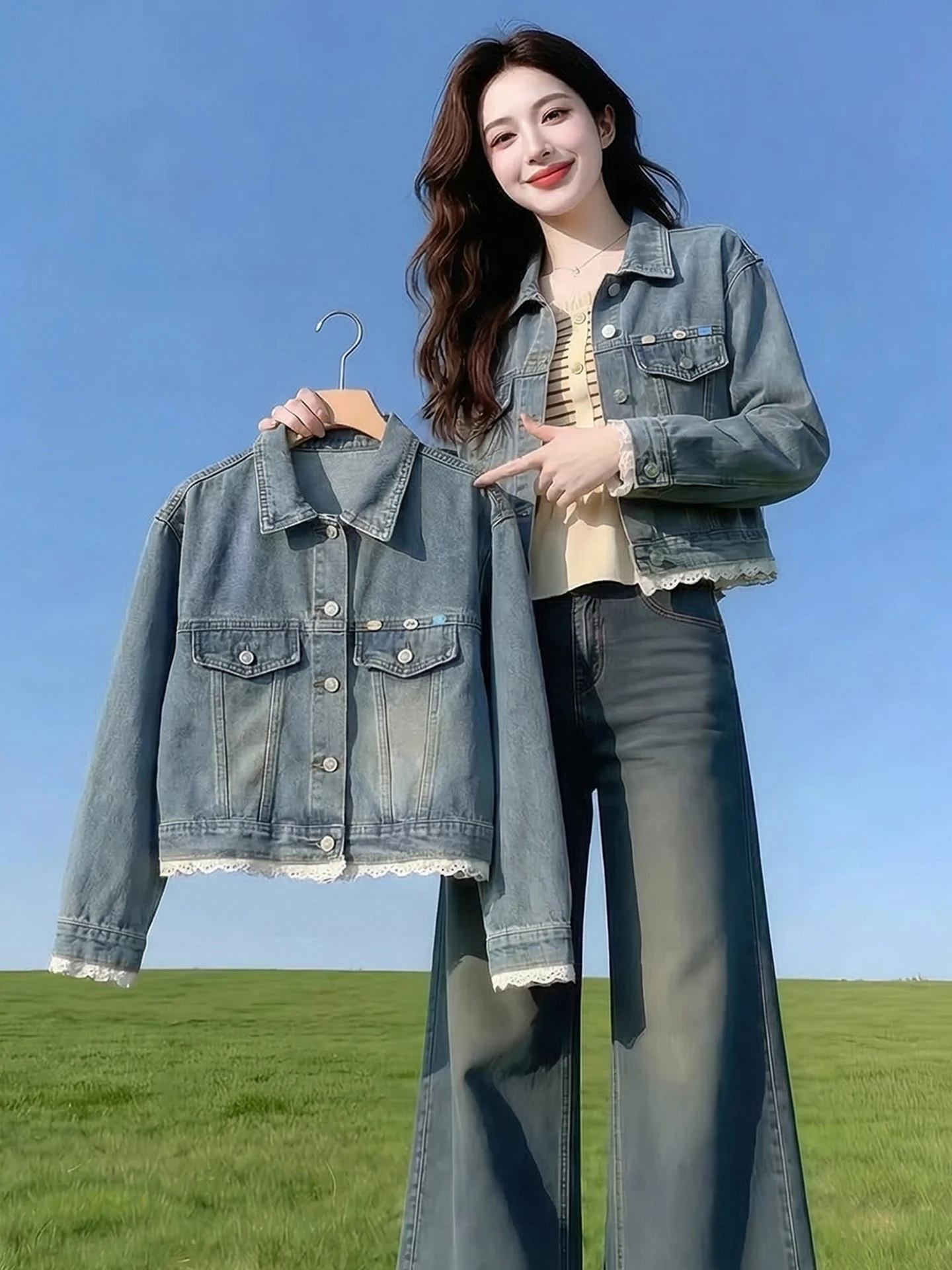 Short Denim Jacket Women's Lace Trim Spring New Style Layering Versatile Top Small Audience Design Sensation Button Collar
Short Denim Jacket Women's Lace Trim Spring New Style Layering Versatile Top Small Audience Design Sensation Button Collar