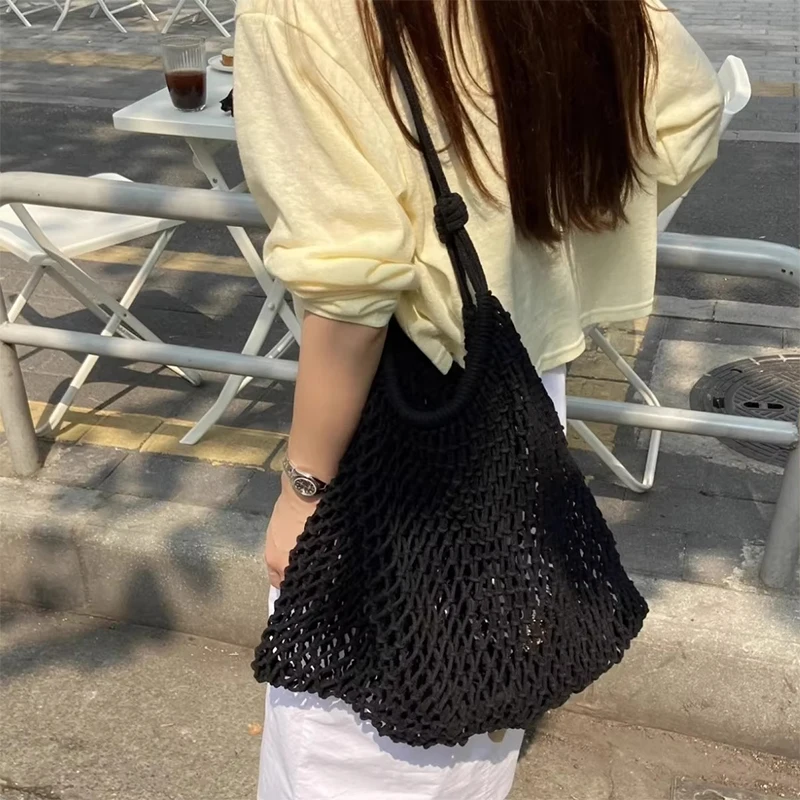French Hollow Woven Bag European American Popular Shoulder Bags Niche Advanced Mesh Pattern Casual Bag Large Capacity Beach Bags
French Hollow Woven Bag European American Popular Shoulder Bags Niche Advanced Mesh Pattern Casual Bag Large Capacity Beach Bags